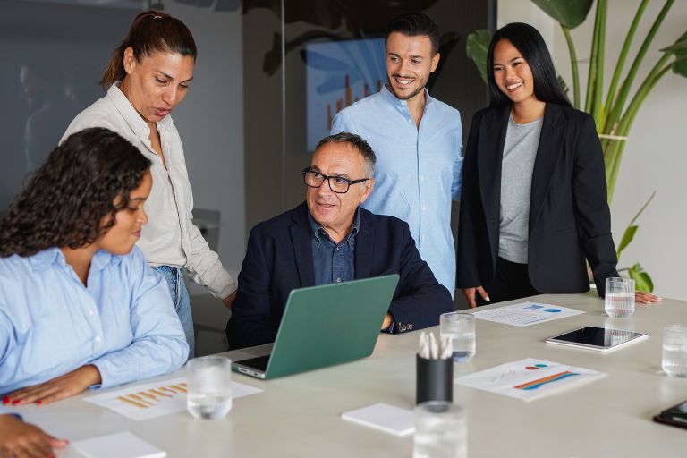 busines people working together